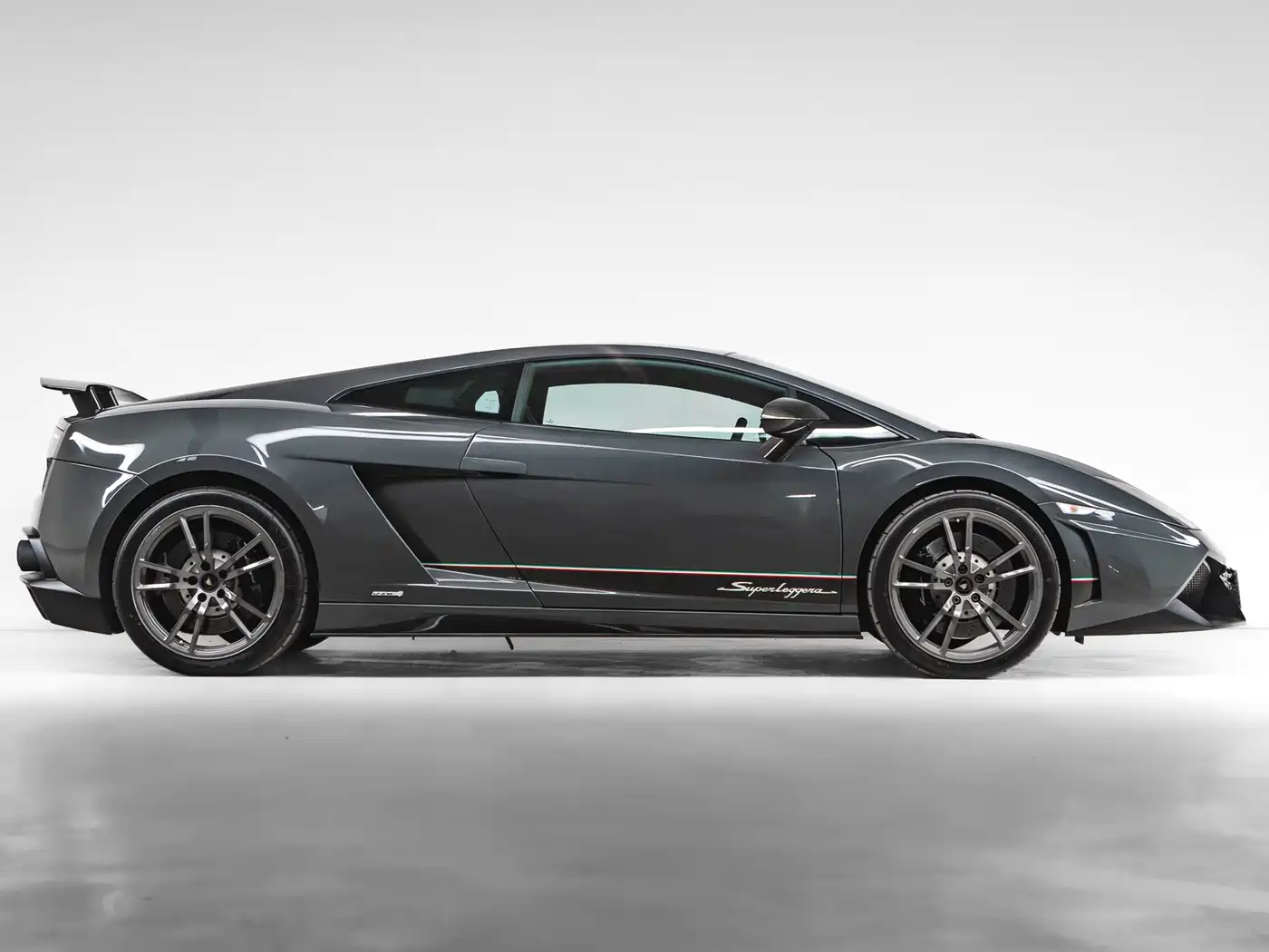 Lamborghini Gallardo 2011 LP 570-4 Superleggera фото 4