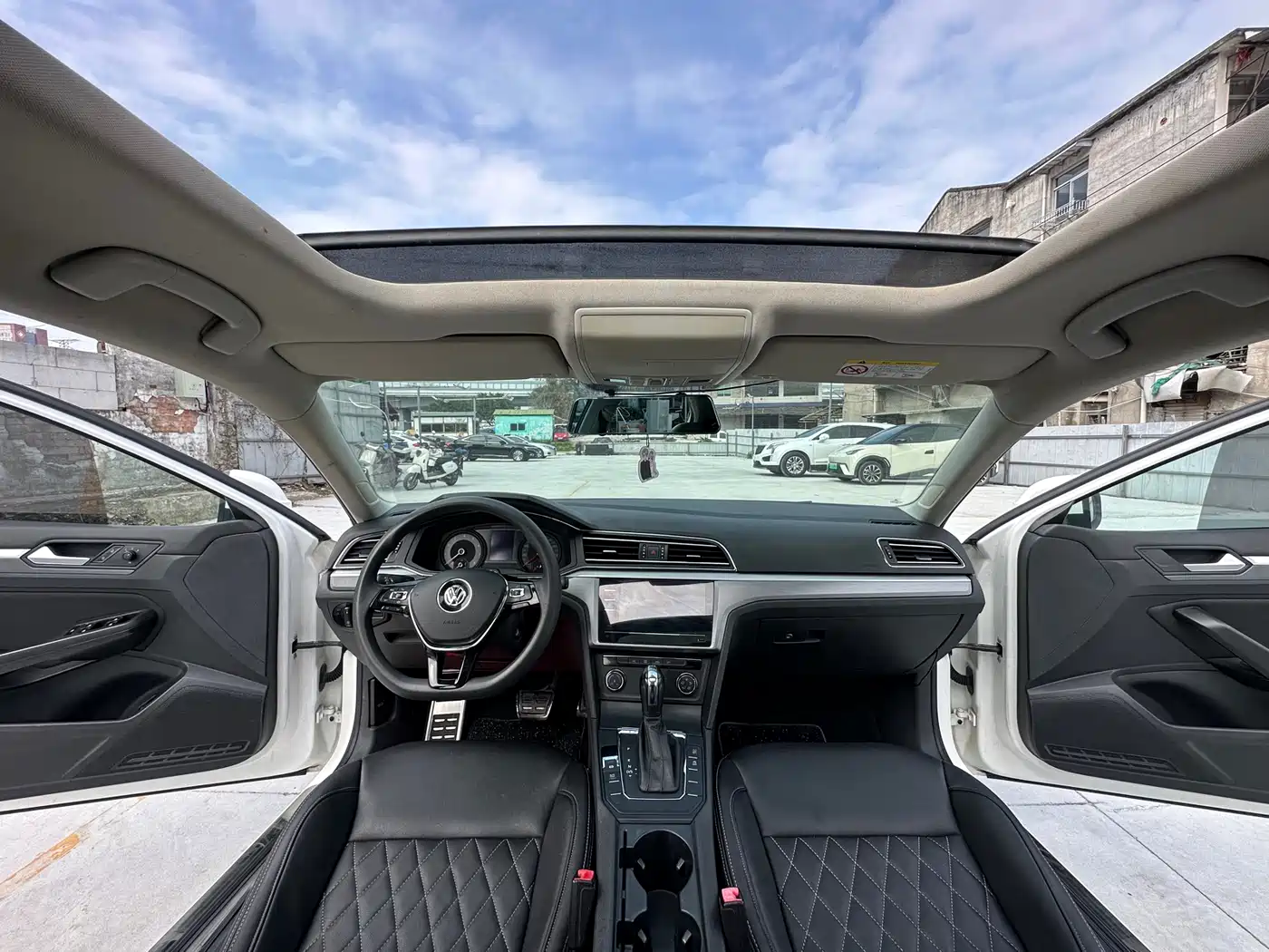Volkswagen Lamando 2021 230TSI DSG Fashion Edition фото 10