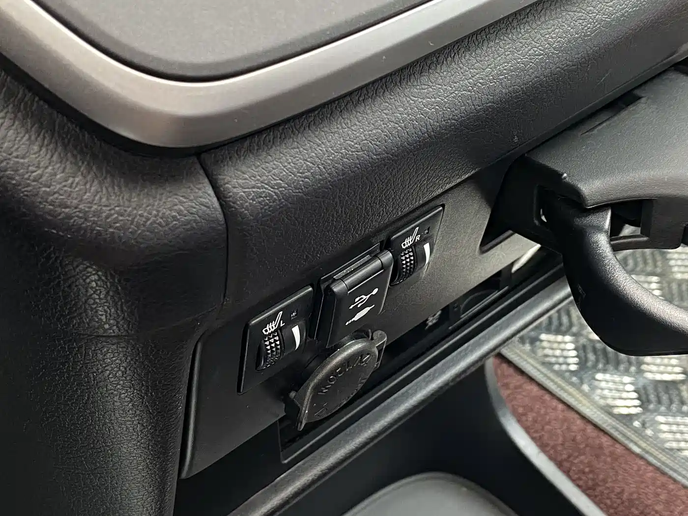 Toyota Sienna 2015 3.5L 4WD L фото 19