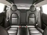 Фото 14 - Tesla Model 3