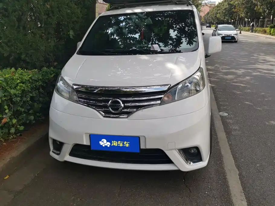 Фото 2 - Nissan NV200