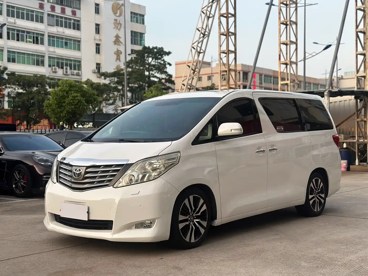 Toyota Alphard 2011 3.5L Luxury Edition