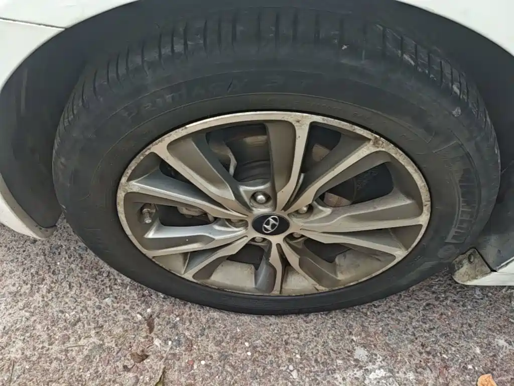 Фото 23 - Hyundai Sonata
