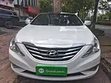 Photo 3 - Hyundai Sonata
