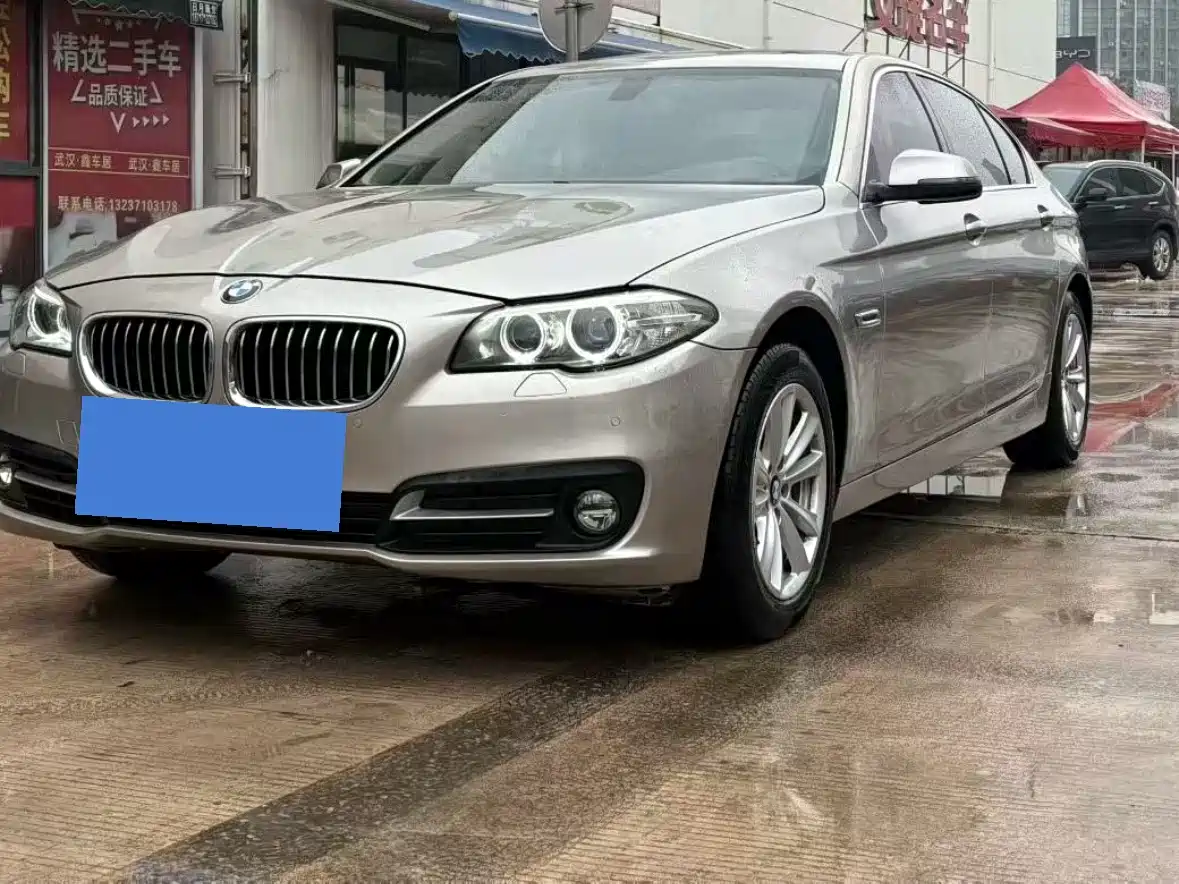 BMW 5 SERIES