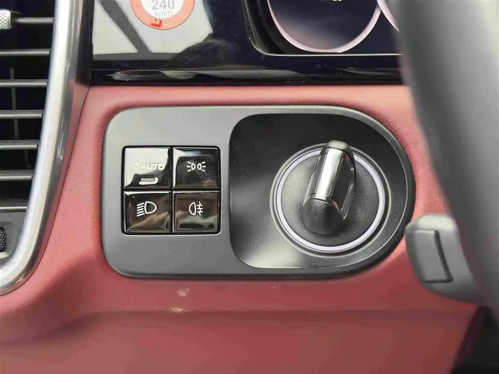 صورة 20 - Porsche Cayenne New Energy