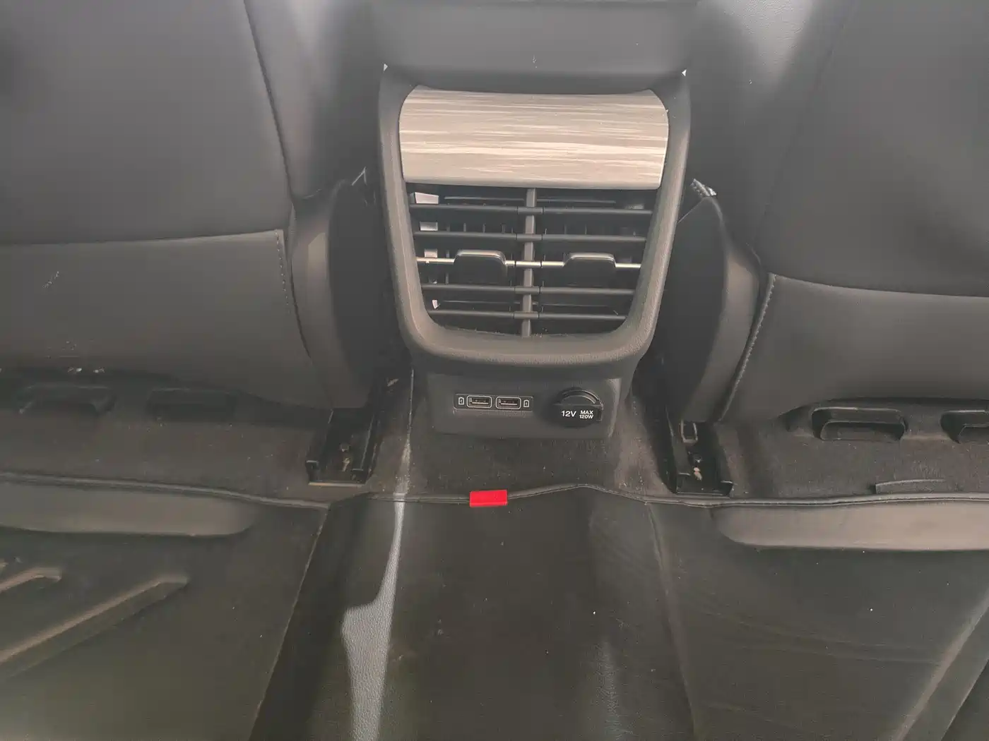 Hongqi E-QM5 2023 560km PLUS фото 15