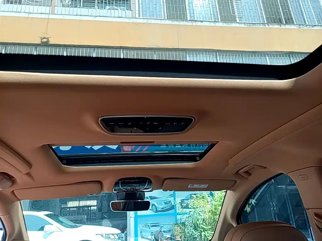 Voyah Auto Voyah Dreamer 2022 Low-carbon Edition Think+Smart Driving Package фото 18