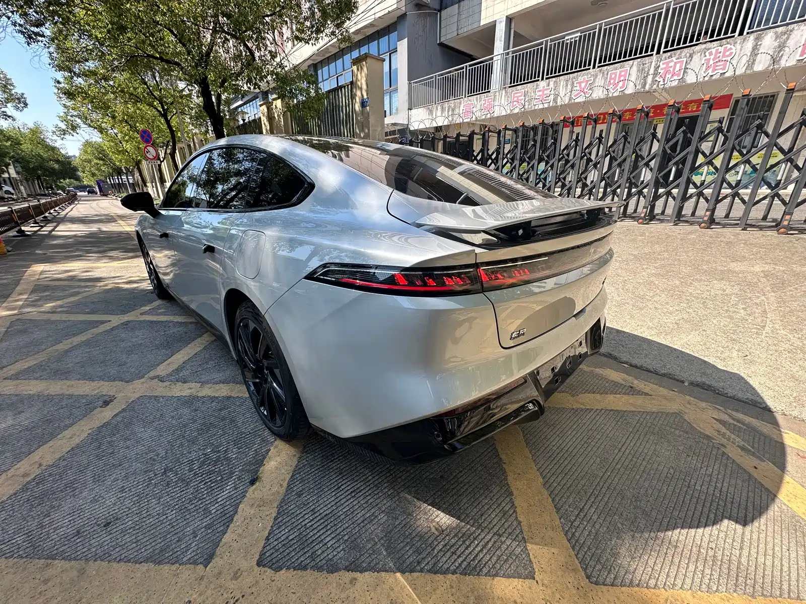 Фото 7 - Dongfeng Yipai eπ007