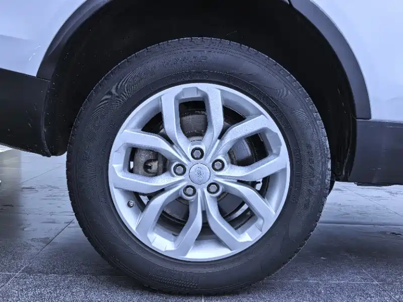 Land Rover Discovery 2017 3.0 SC V6 S фото 15