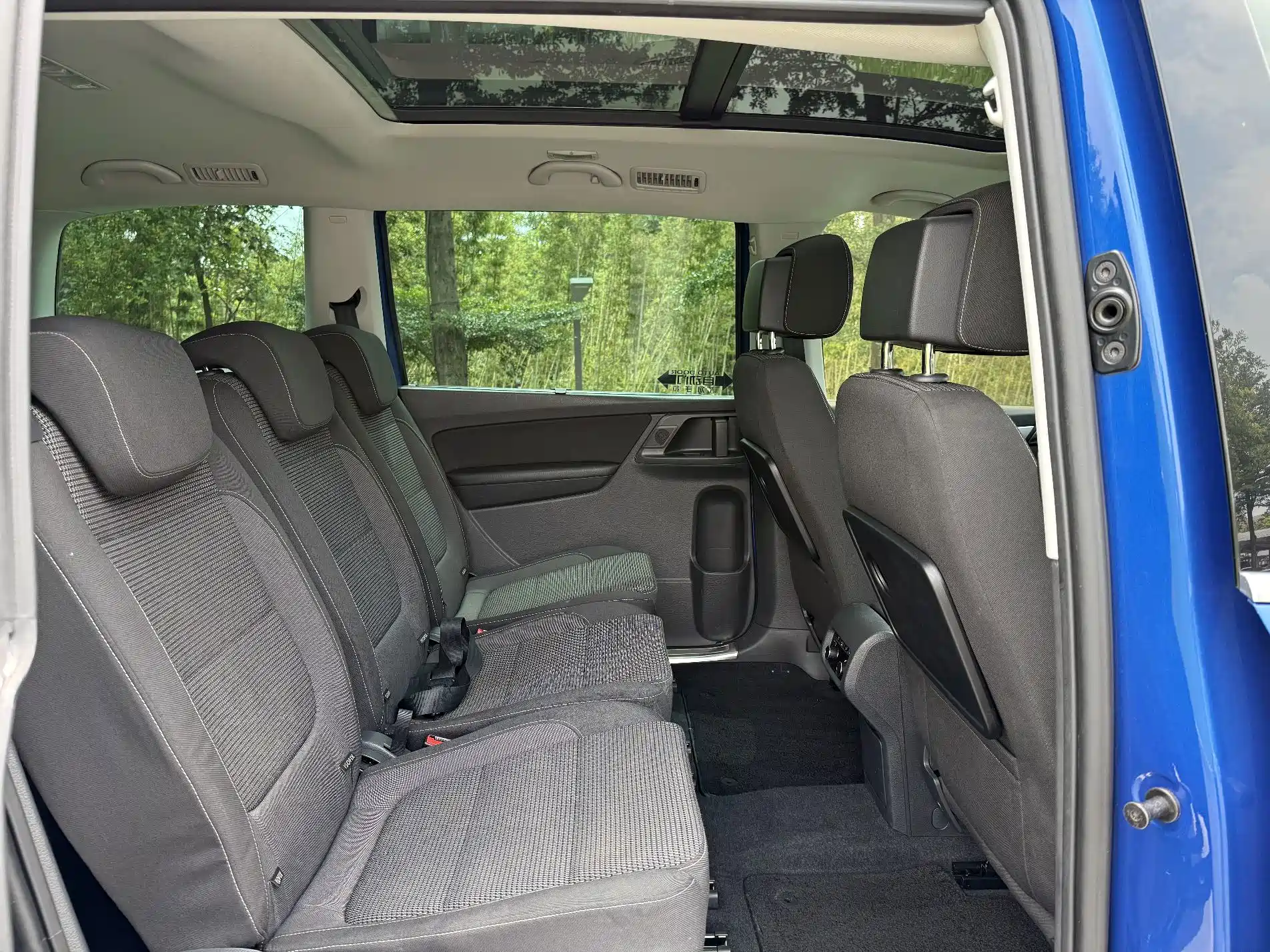 Фото 12 - Volkswagen Sharan