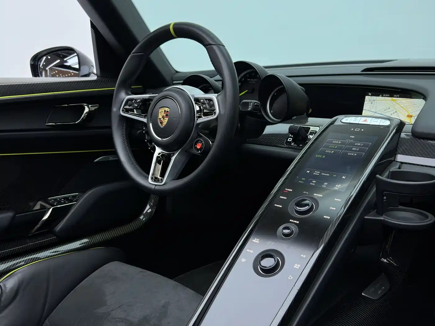 Porsche 918 Spyder 2015 2014 4.6L