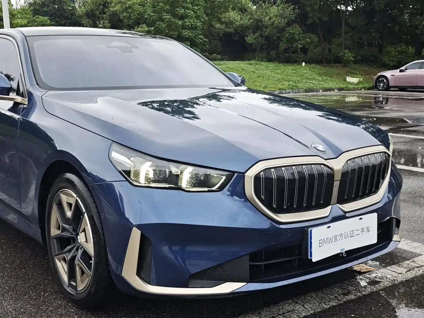 BMW 5-SERIES