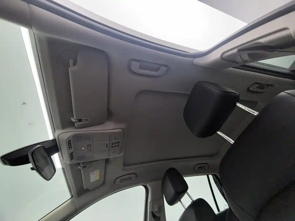 صورة 14 - Buick Envision Plus