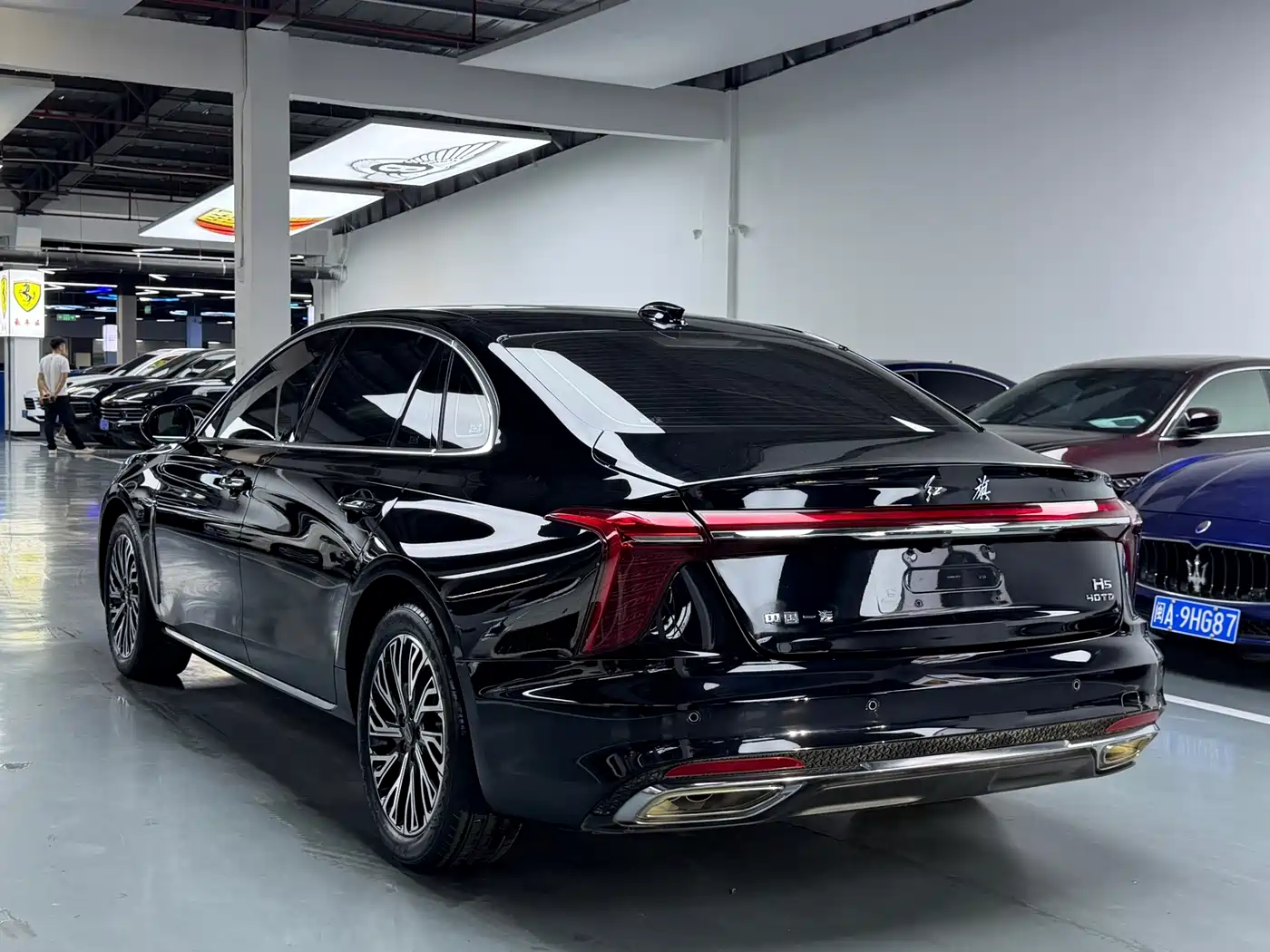 Hongqi H5 2023 2.0T Auto Smart Connect Flag Comfort фото 21