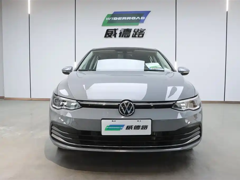 Volkswagen Golf 2023 280TSI DSG Pro фото 2