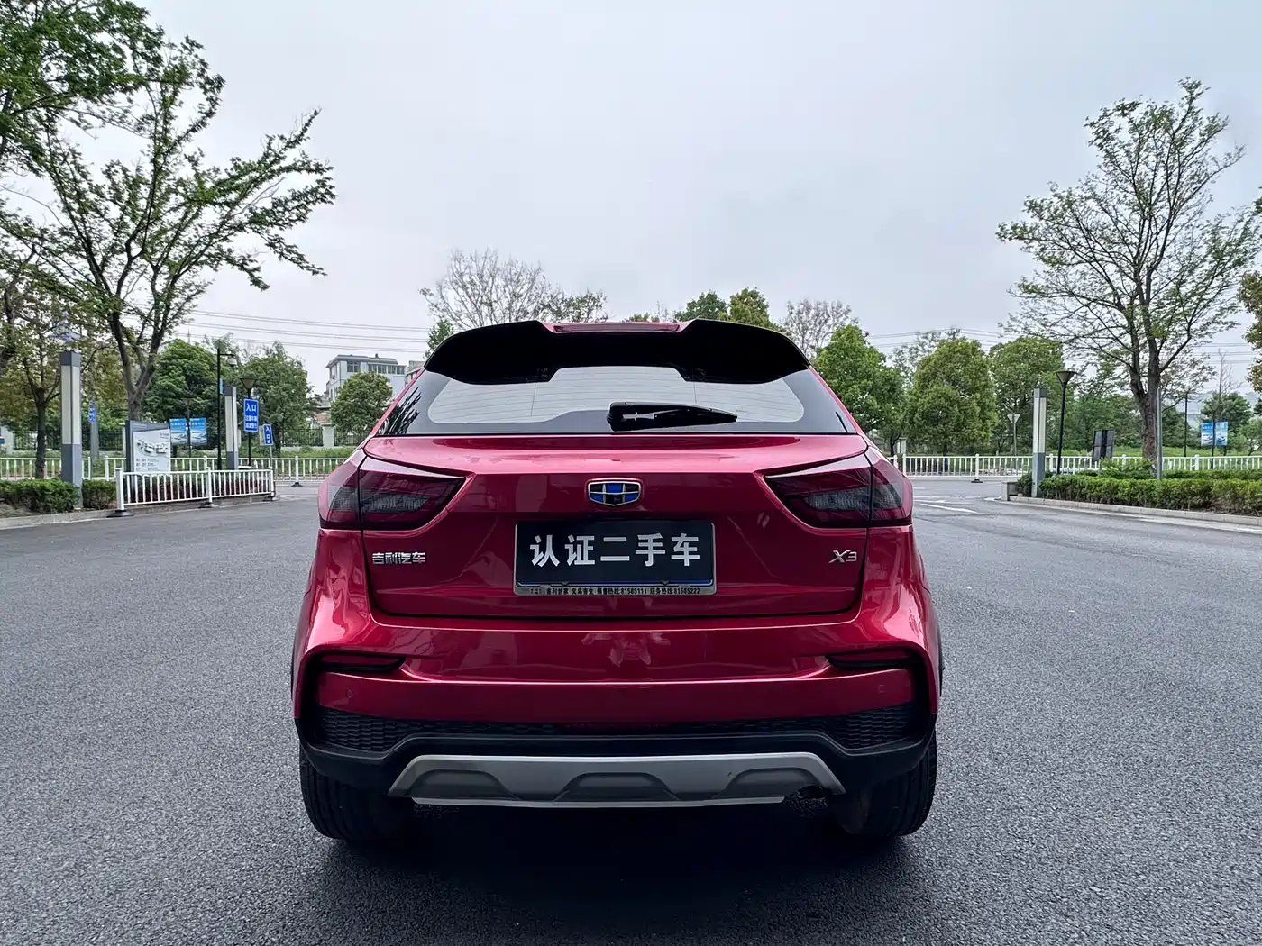 Фото 6 - Geely Vision X3