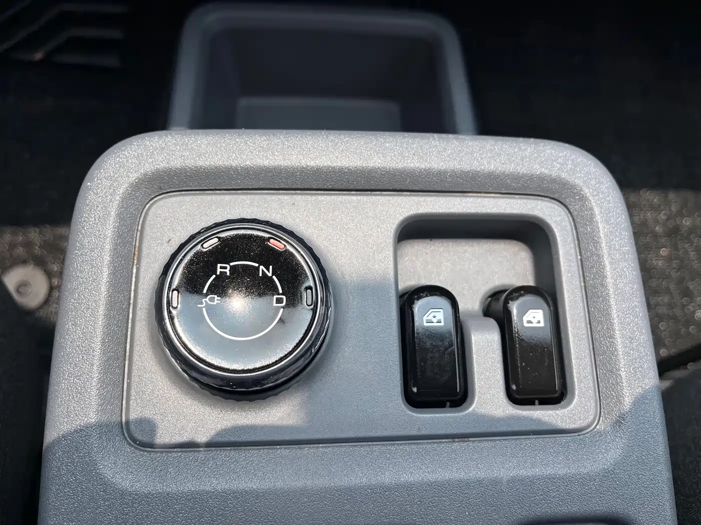 Wuling Motors Wuling Yangguang 2025 2024 300km Practical Sealed Window Edition 75kW