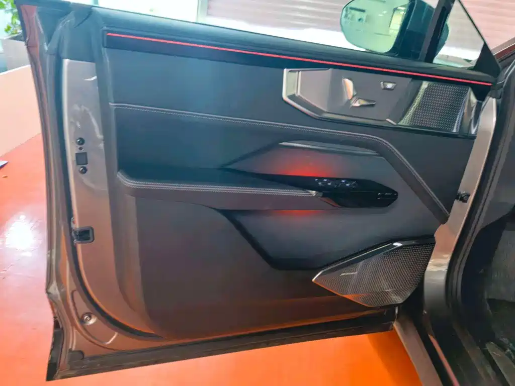 HiPhi Y 2023 2023 560km Pioneer Edition