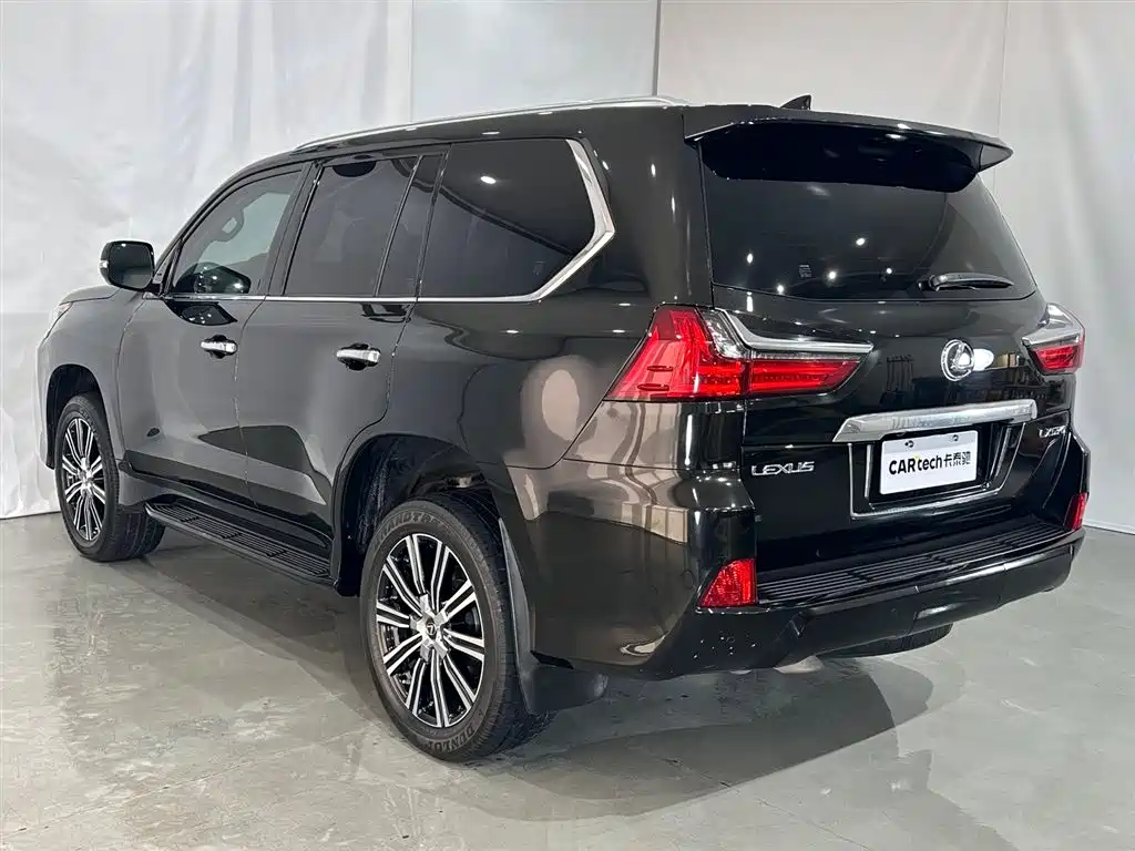 Lexus LX 2019 570 Prestige Luxury Edition фото 3