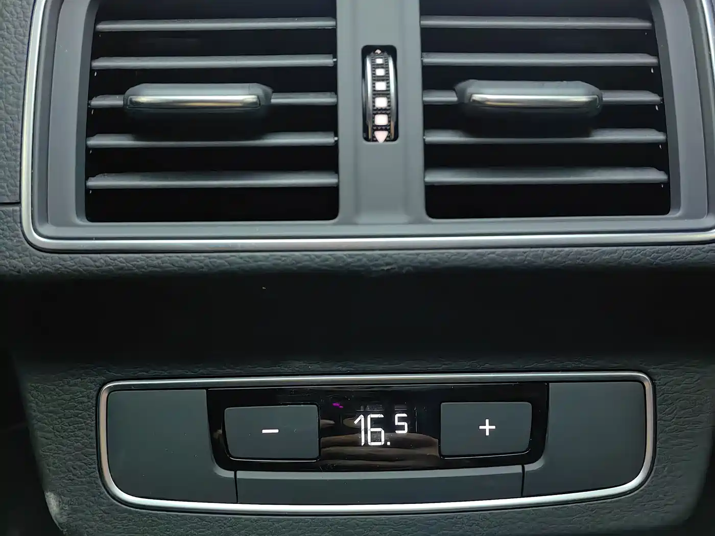Audi Q5L 2022 40T Fashion Elegance фото 8
