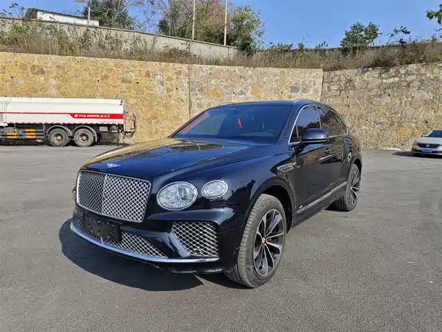 Bentley Bentayga 2022