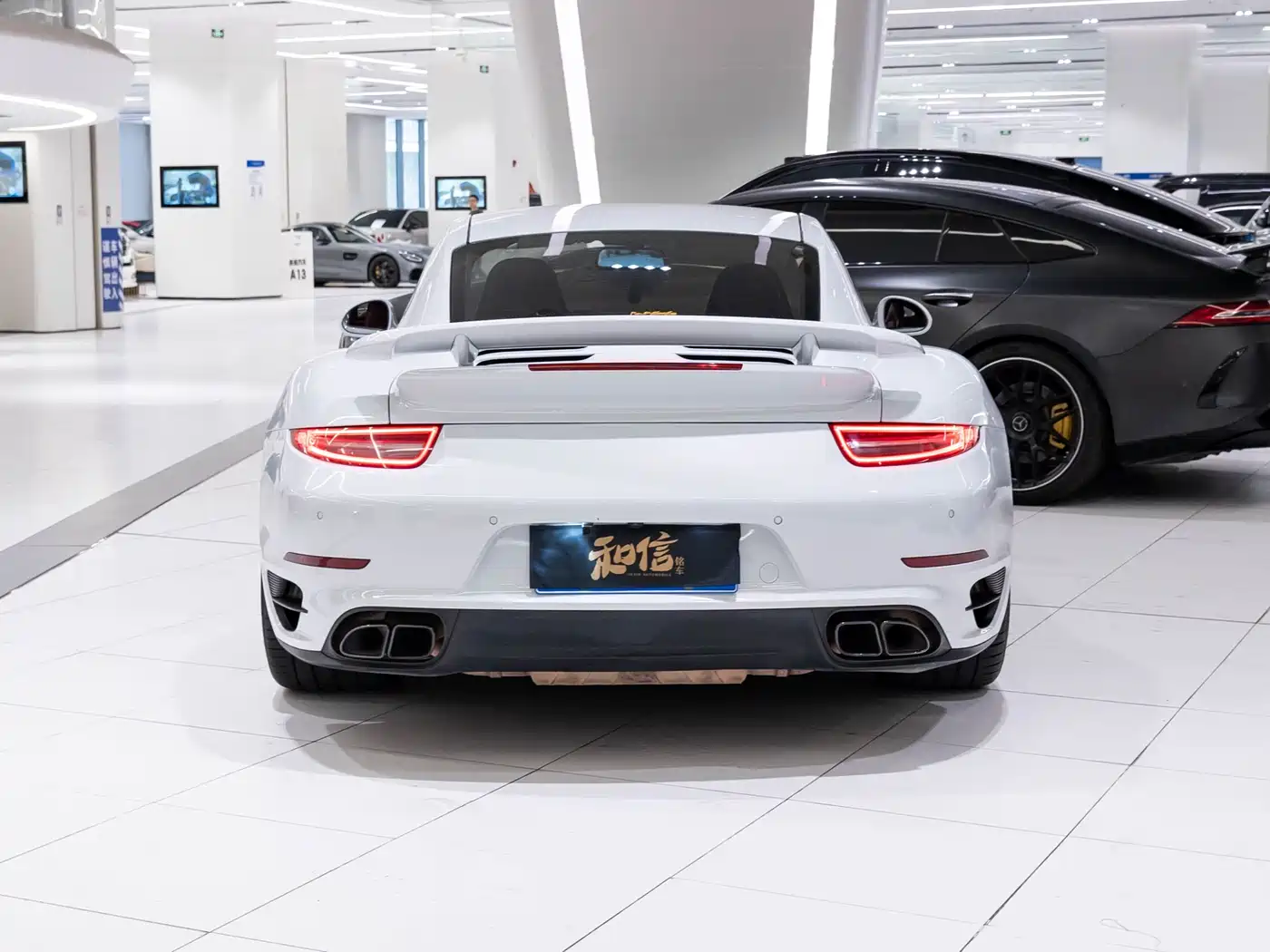 Porsche 911 2014 Turbo S 3.8T фото 7