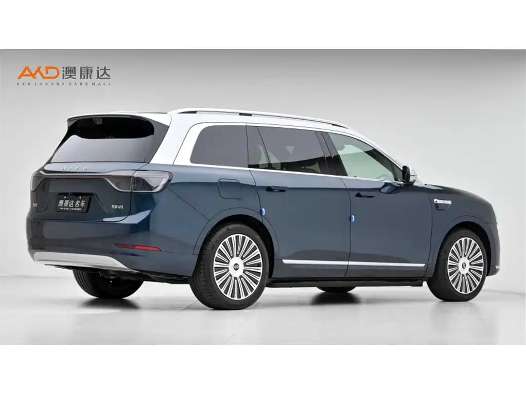 AITO Wenjie AITO M9 2025 Extended Range Ultra 52kWh 6-Seater фото 3