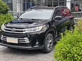 Photo 1 - Toyota Highlander