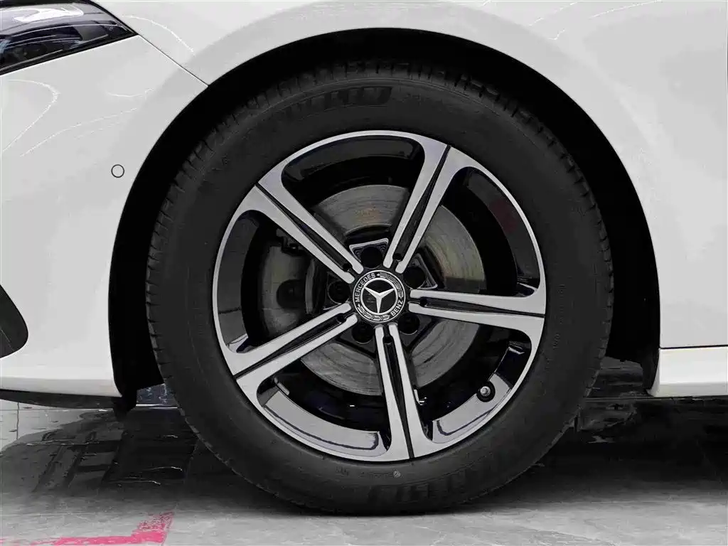 Фото 4 - Mercedes-Benz A-Class