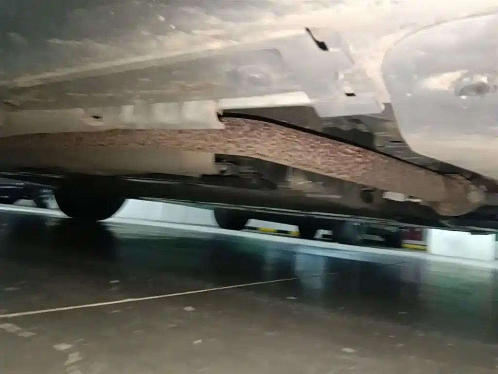 BYD Qin L 2024 DM-i 80KM Leading Edition фото 2