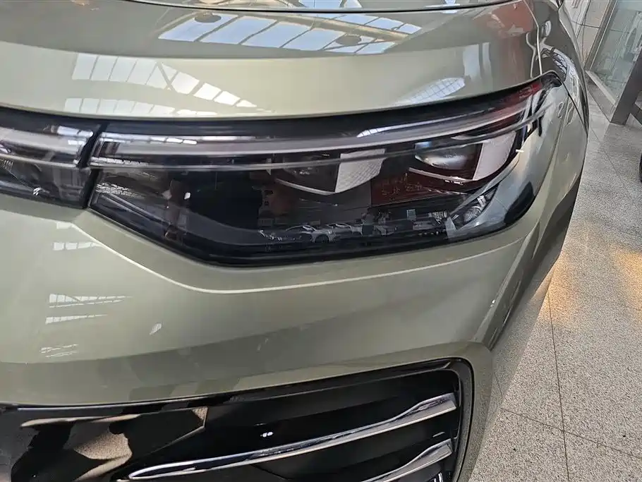 Volkswagen Tayron 2025 Model Tayron L 380TSI 4WD Luxury Easy Package фото 5