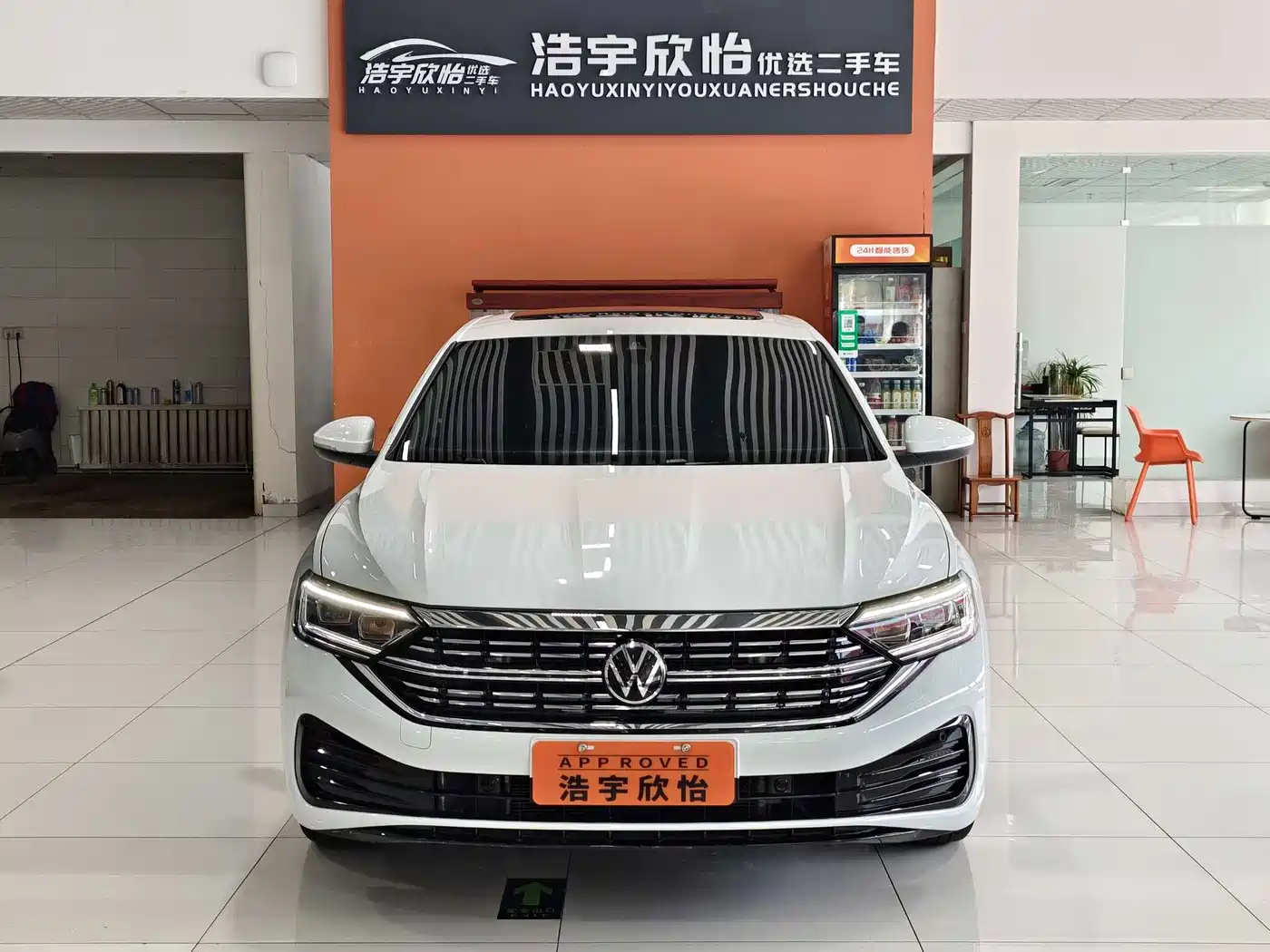 Volkswagen Sagitar 2023 Model Year 280TSI DSG Surpass Edition фото 2