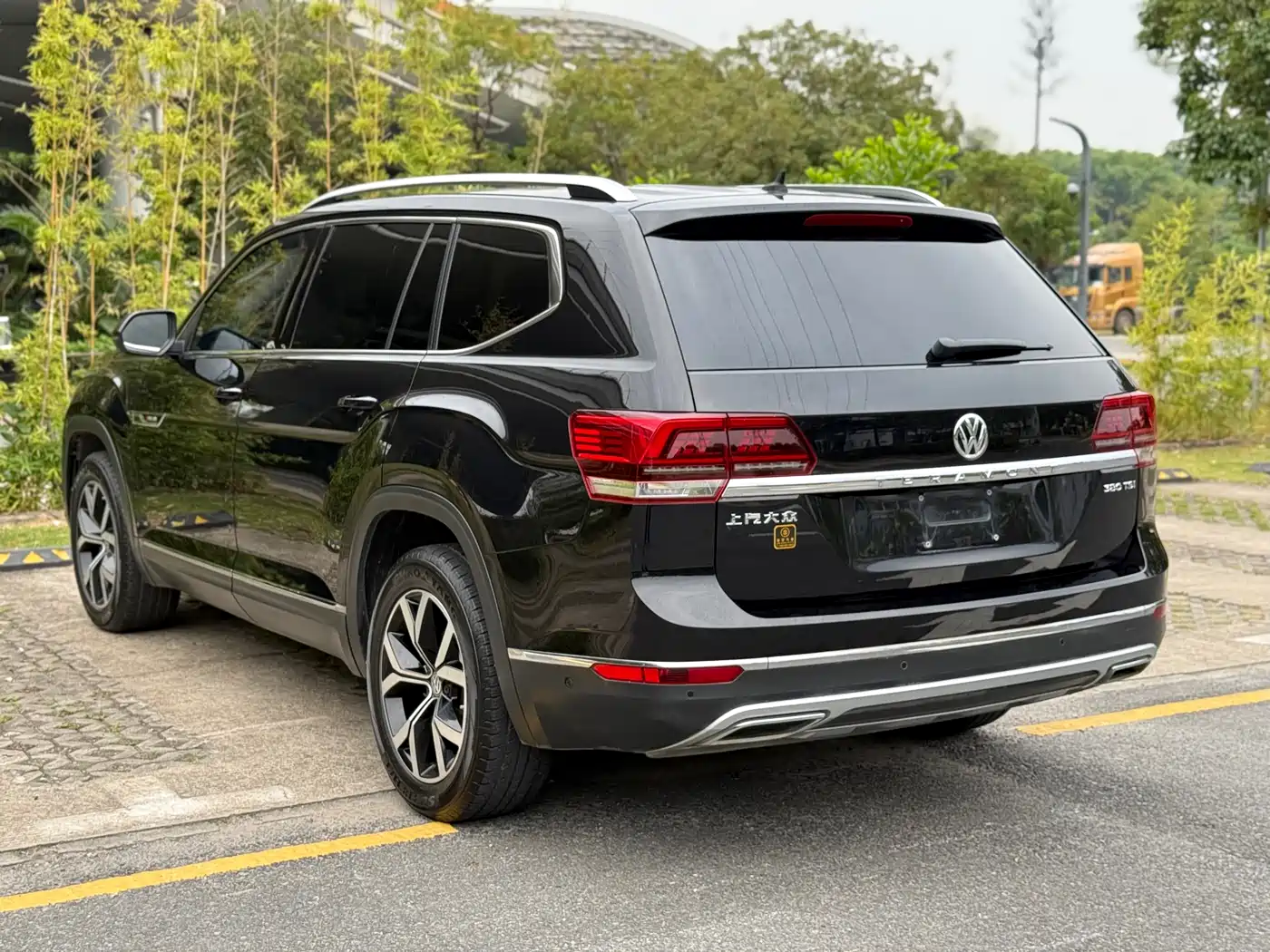 Volkswagen Teramont 2019 380TSI 4WD Luxury Edition China VI фото 4