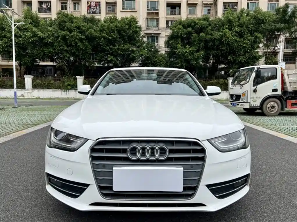 Audi A4L 2015 35 TFSI Auto Standard фото 2