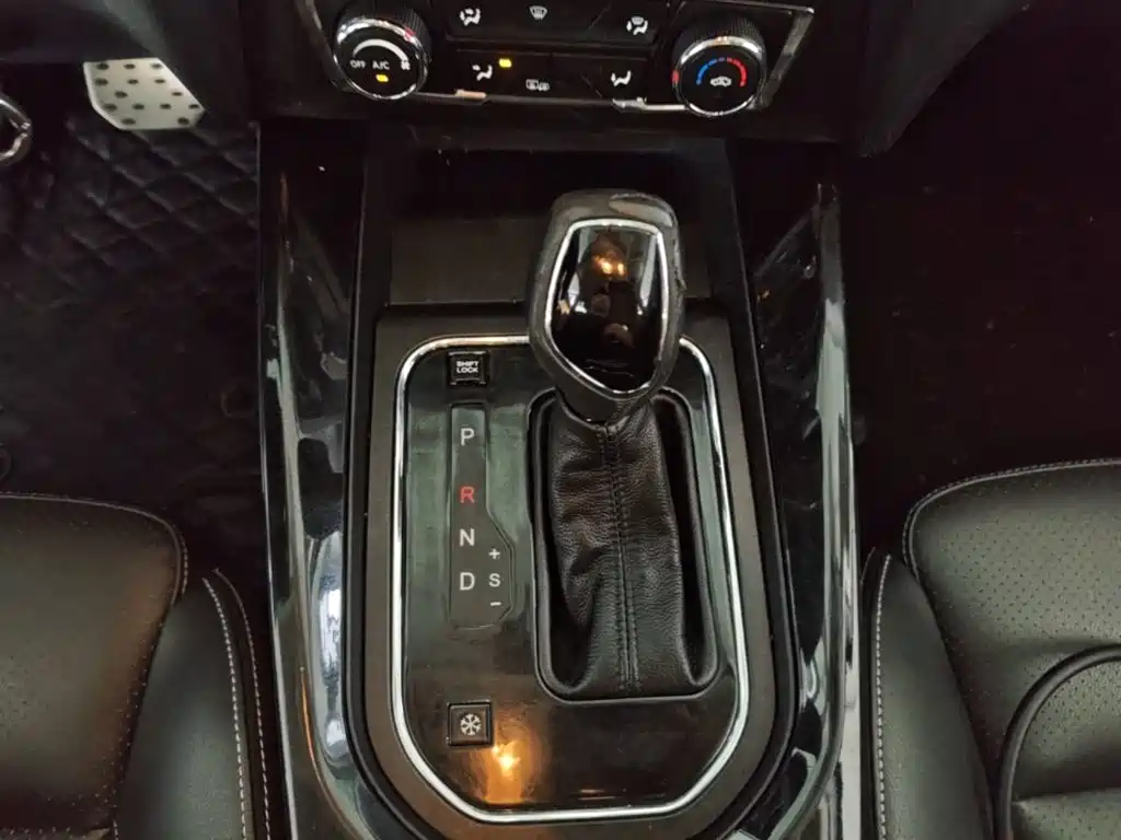 Dongfeng Fengguang Fengguang S560 2020 2019 1.8L CVT Elite