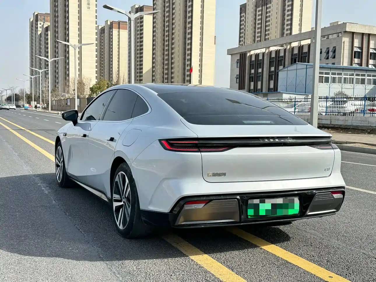 GEELY GALAXY GALAXY E8