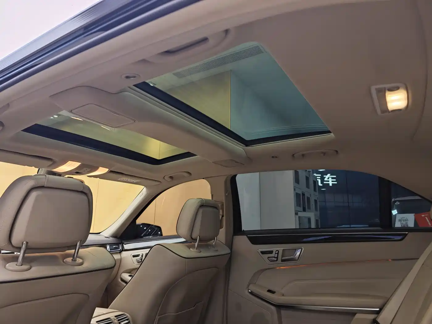 Mercedes-Benz E-Class 2015 E 260 L фото 26