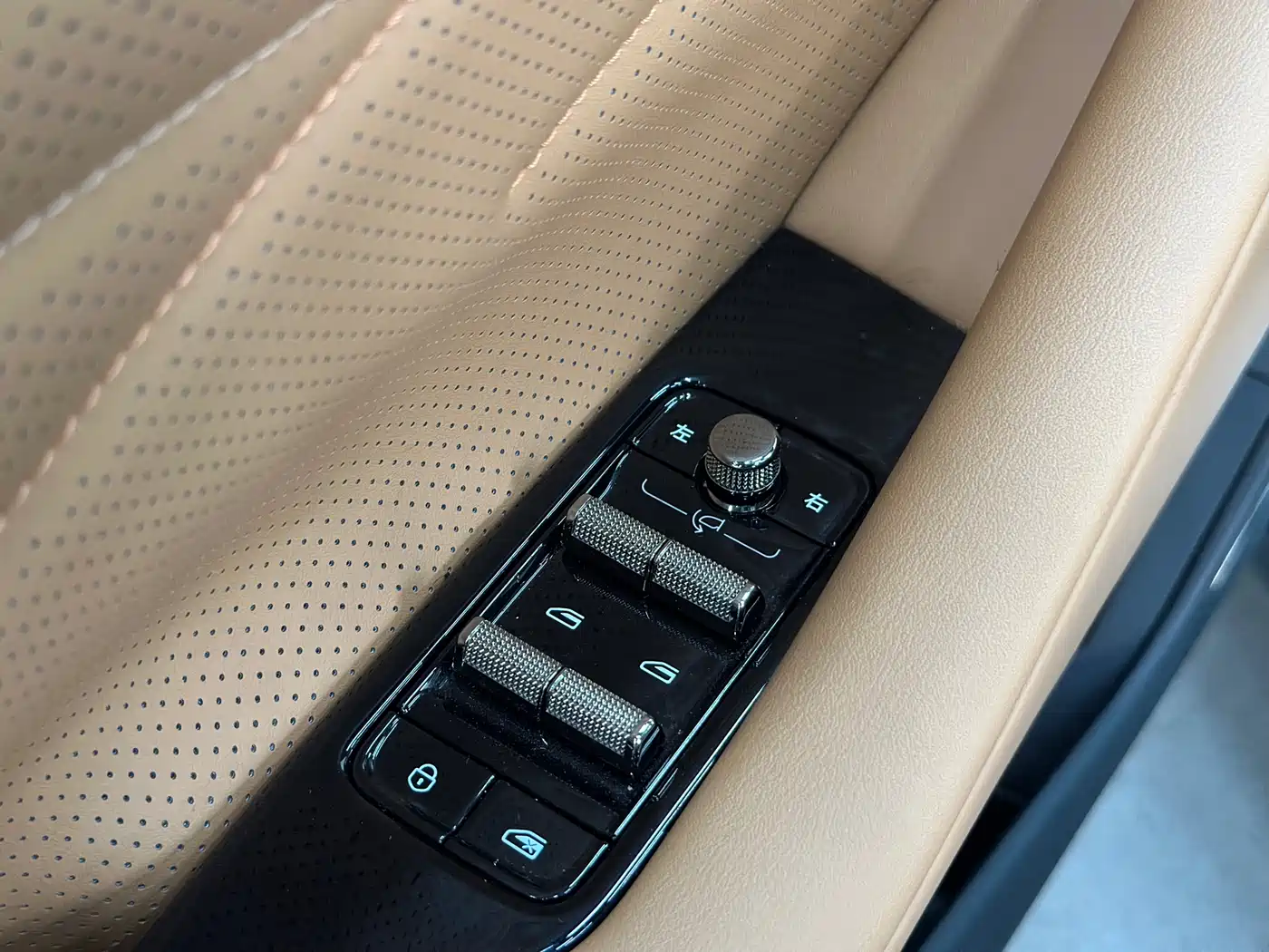 GEELY GALAXY GALAXY SPARKLE 8