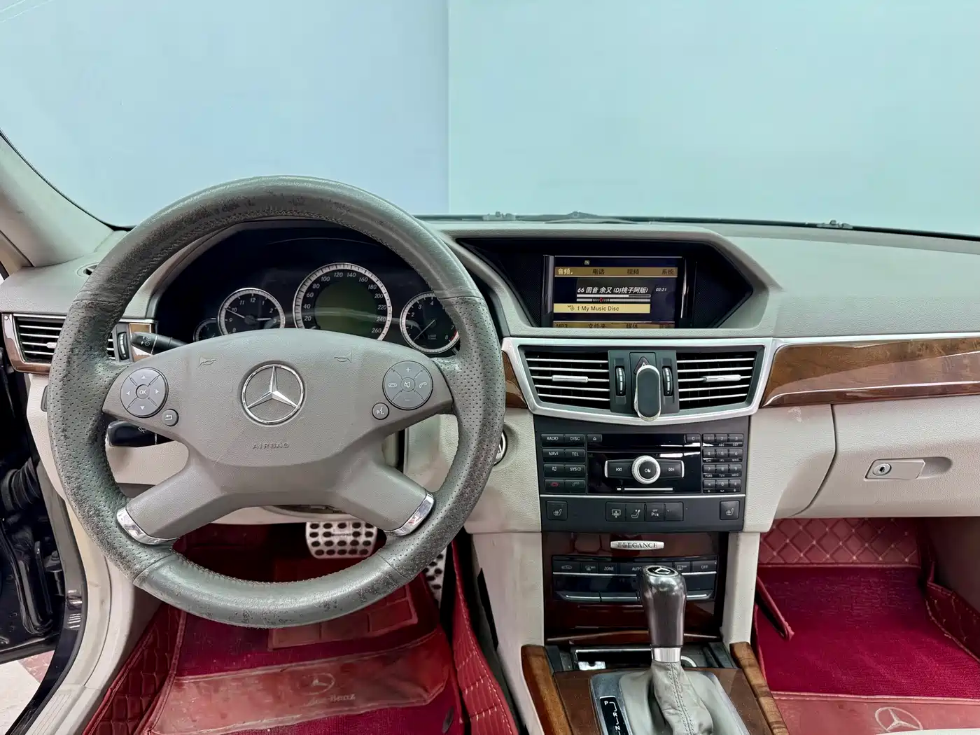Mercedes-Benz E-Class 2011 E 200 L CGI Elegance фото 17
