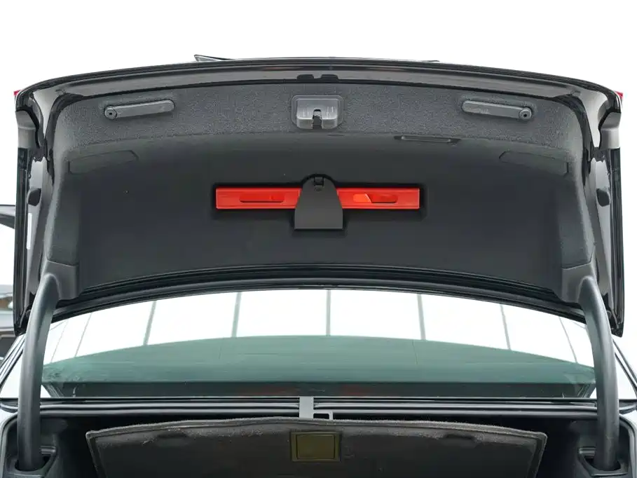 Фото 31 - Audi A6L