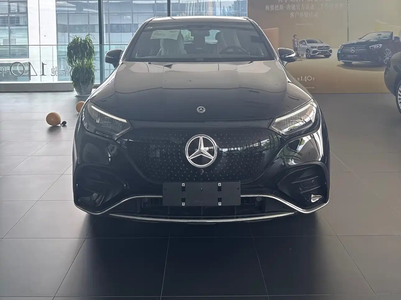Mercedes-Benz EQE SUV 2026 500 4MATIC Luxury Edition фото 2