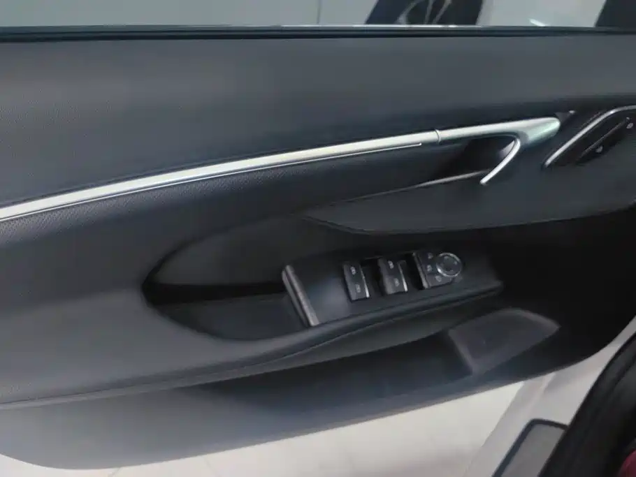 Фото 7 - Buick LaCrosse
