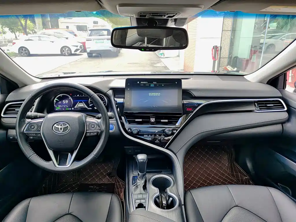 Toyota Camry 2022 2021 Hybrid 2.5HG Luxury Edition