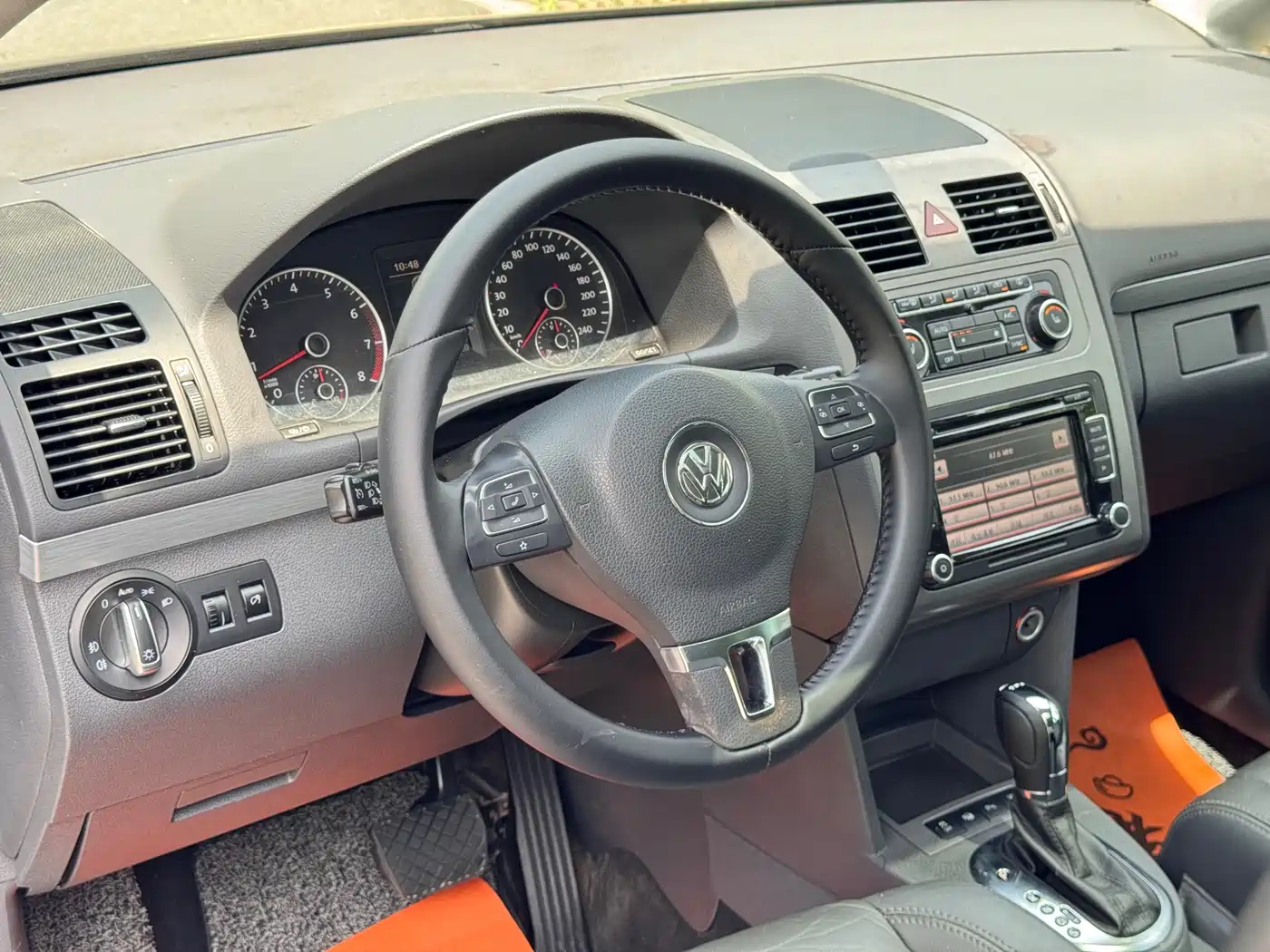 Volkswagen Touran 2013 1.4T DSG Brilliant Edition 5-seater фото 11