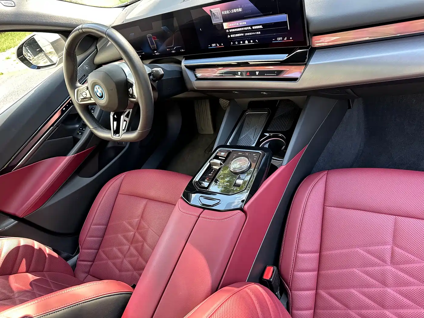 BMW i5 2024 2024 eDrive 35L Premium Model M Sport Package