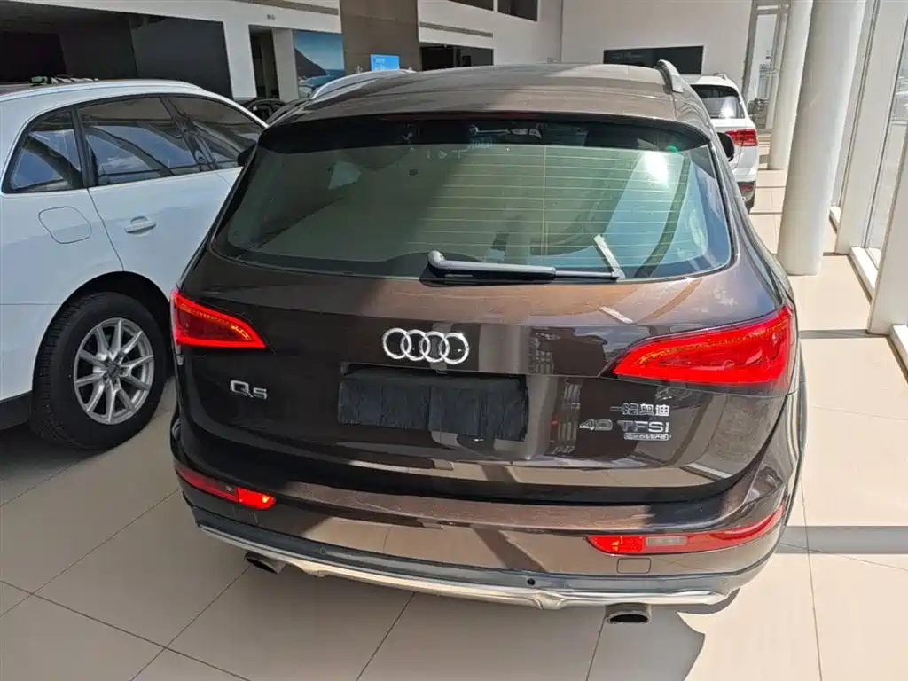 Audi Q5 2017 Plus 40 TFSI Technology фото 6