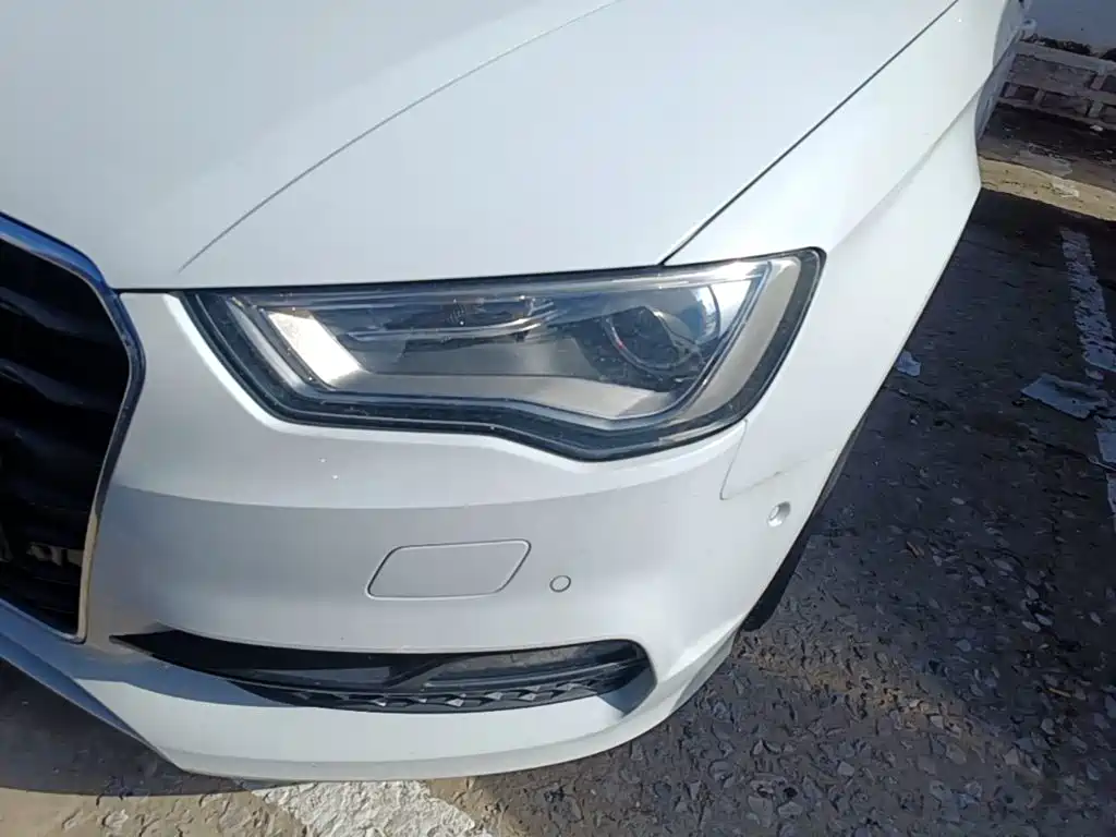 Audi A3 (Import) 2016 2015 Limousine 45 TFSI S line Luxury