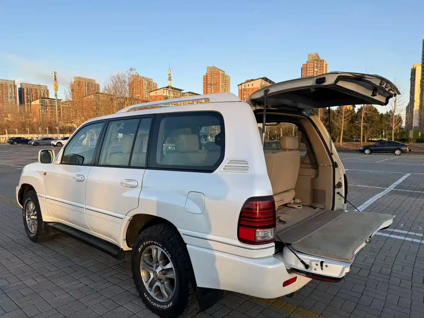 Lexus LX 2005 470 фото 20