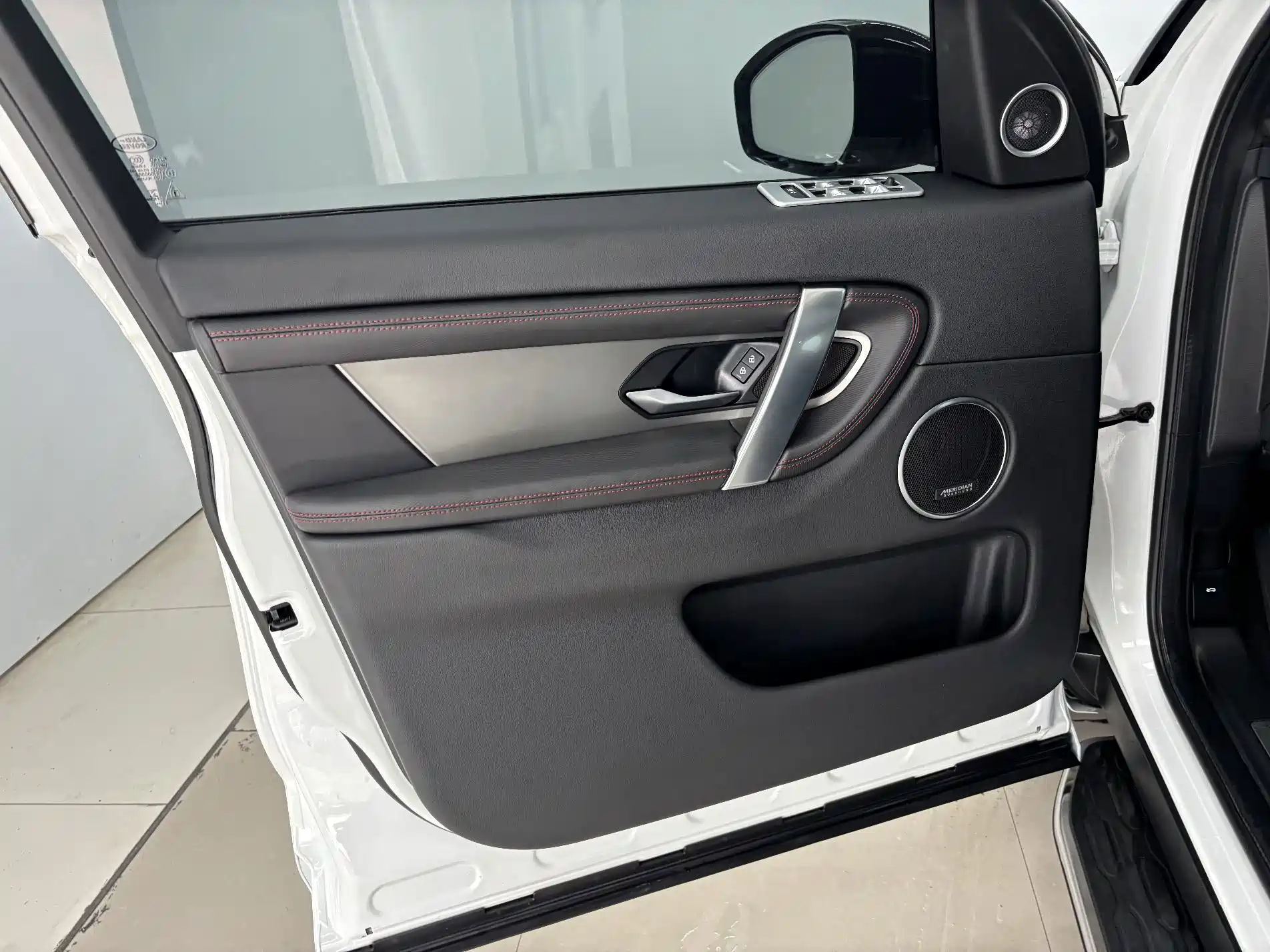 Photo 10 - Land Rover Discovery Sport